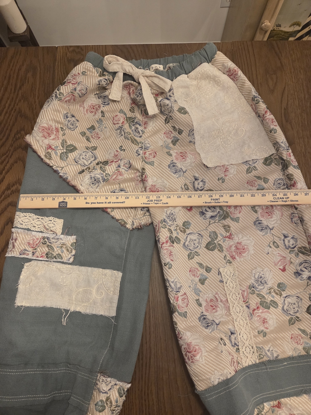 POL "Art You Can Wear" Patchwork Joggers – Medium - Picture 7 of 9